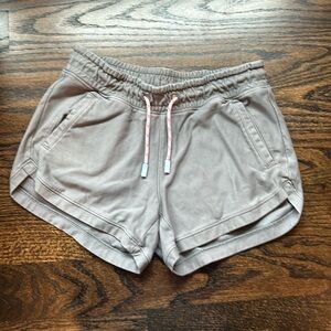 Girls large gray shorts